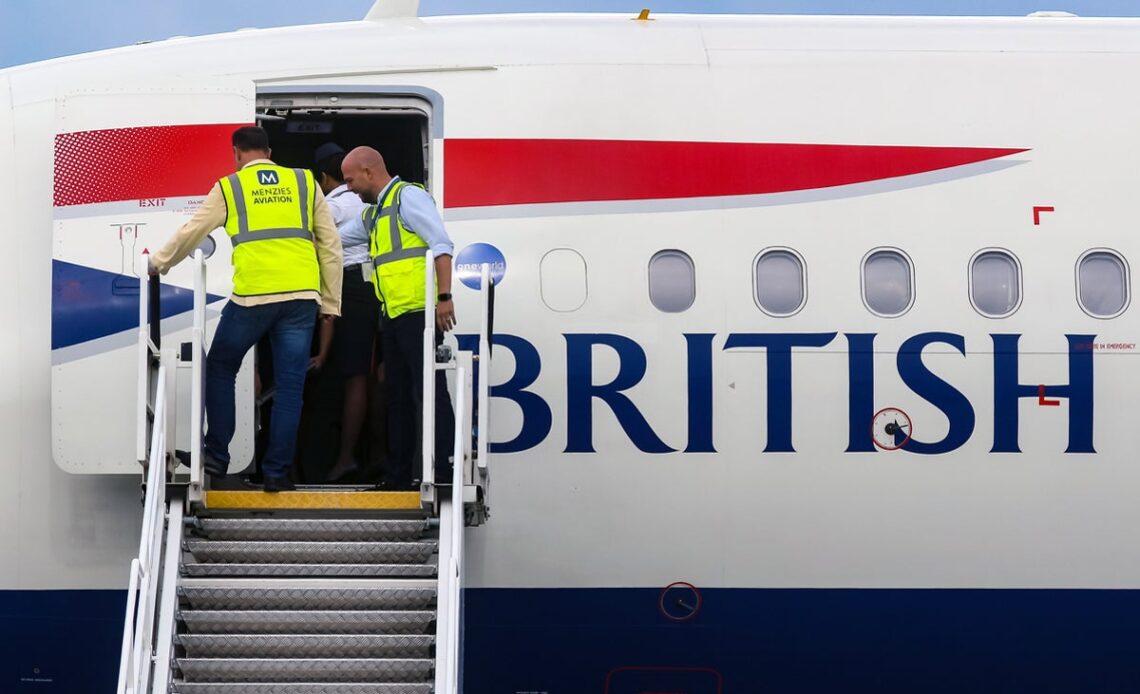 Entire British Airways crew in quarantine in Singapore after monkeypox case detected