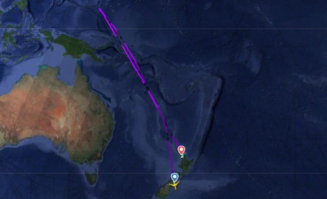 Air New Zealand operates 13-hour flight to nowhere due to fault with plane windscreen