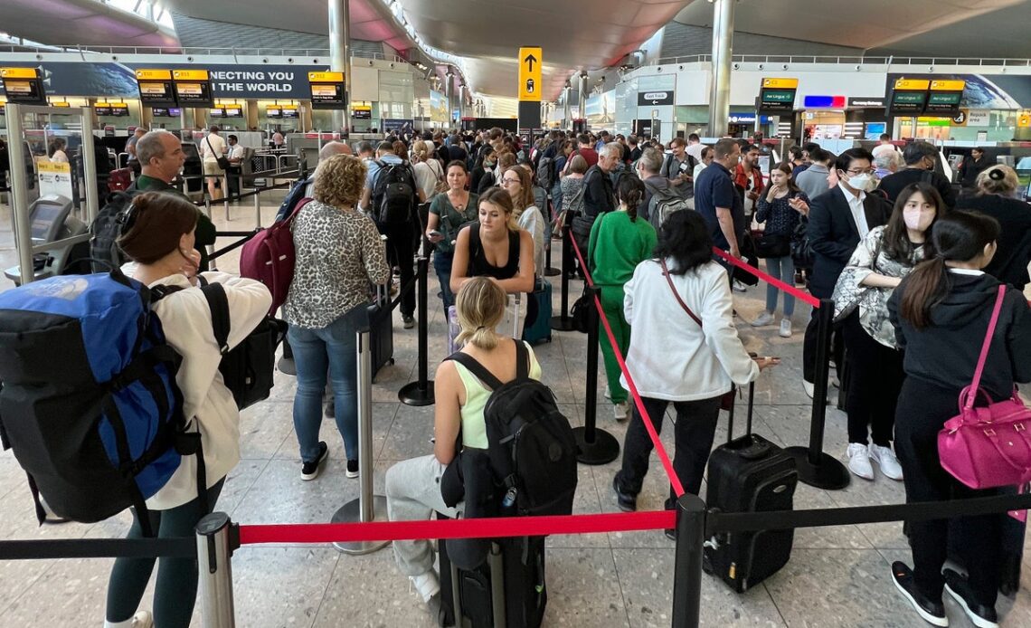 Home Office to pilot ‘contactless corridors’ to allow travelers to breeze through border control