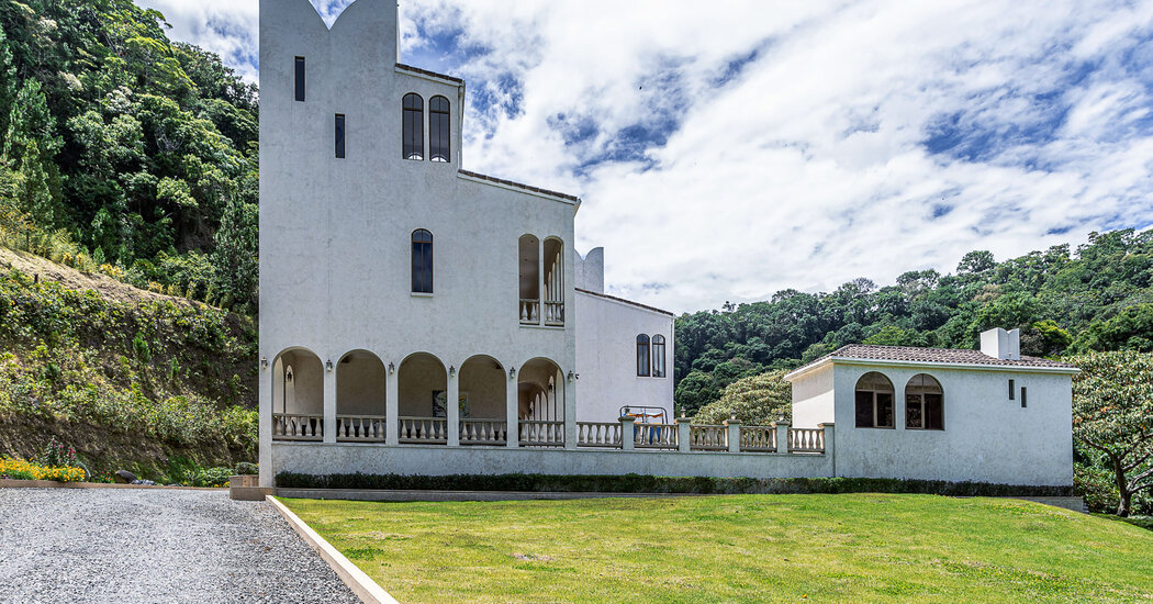 House Hunting in Panama: A Tuscan-Style Villa in the Hills of Boquete