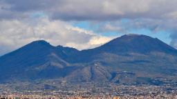 Mount Vesuvius: US tourist survives fall into volcano's crater after reaching for phone