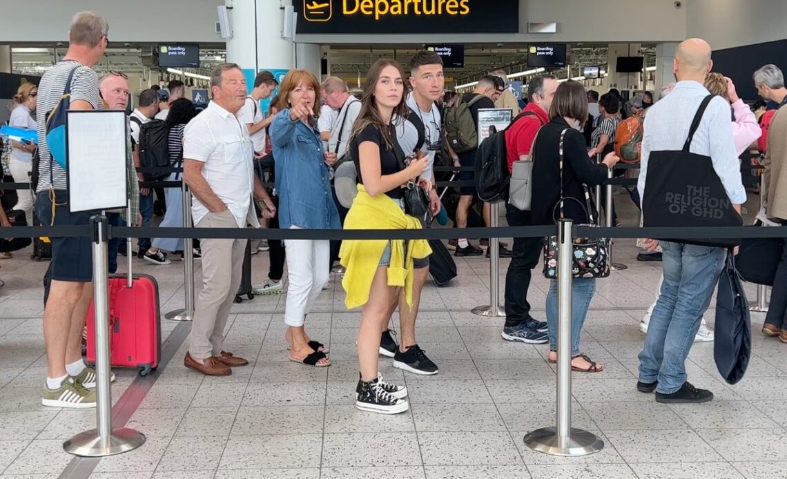 Passengers left ‘locked in stairwell’ at Gatwick airport after flight delay