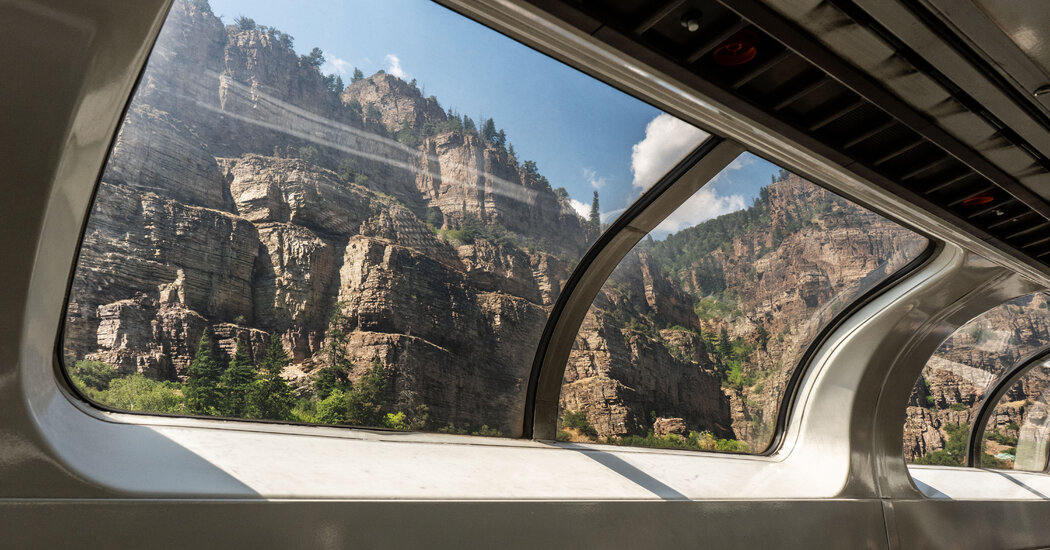 Sharing Stories, and a View, Aboard the California Zephyr