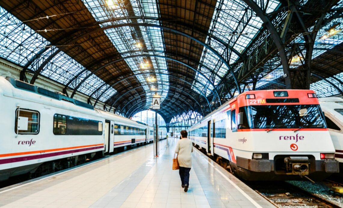 Spain to make short train journeys free