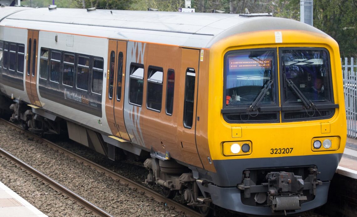 ‘It was like a sauna’: Overheating passengers abandon train stuck in tunnel and walk to platform along tracks