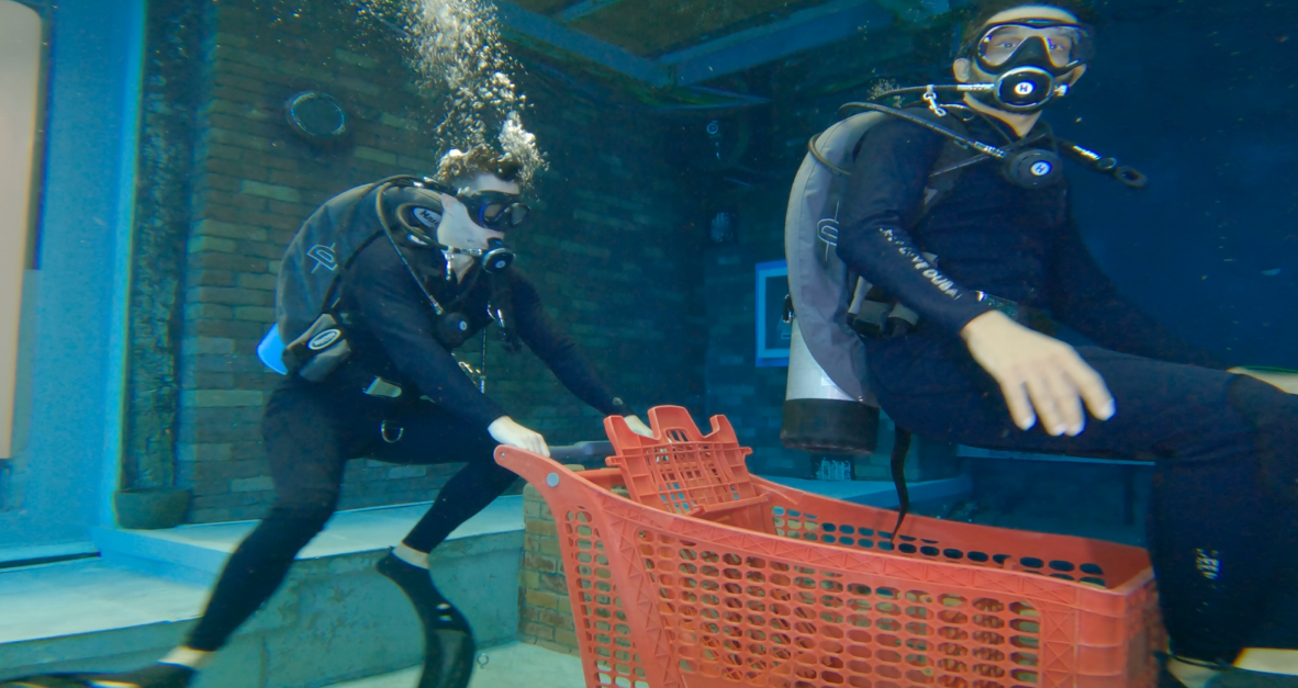 Deep Dive Dubai Challenge Yourself The Deepest Pool In The World