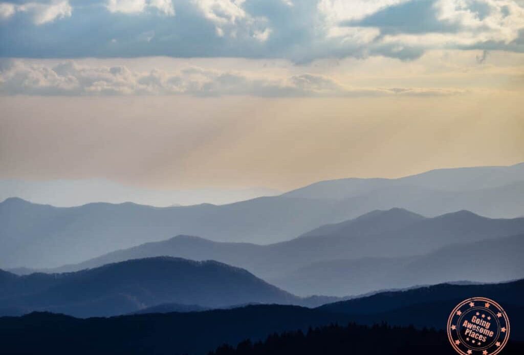 blue mountain silhouette great smoky mountains itinerary