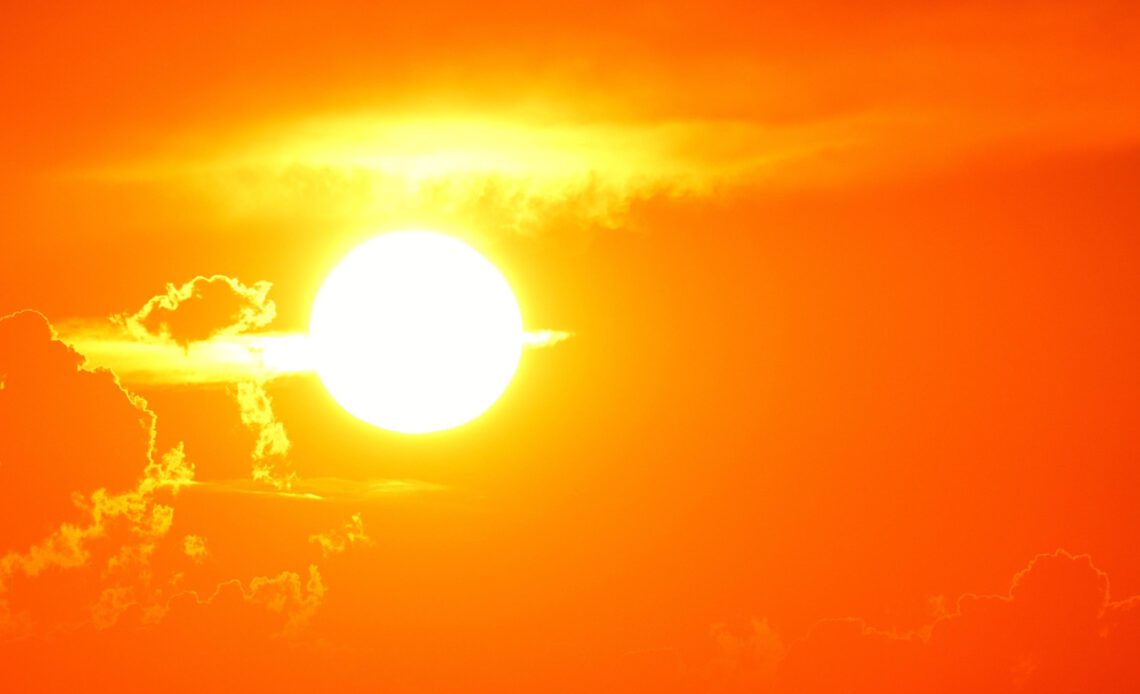 How to stay healthy during a heat wave: Tips to prevent dehydration, heat exhaustion or heatstroke