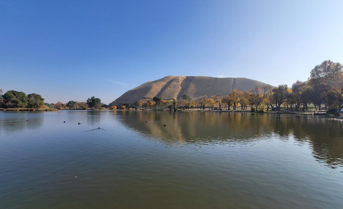 Lake in Bakersfield, California (photo: Gustavo ink)