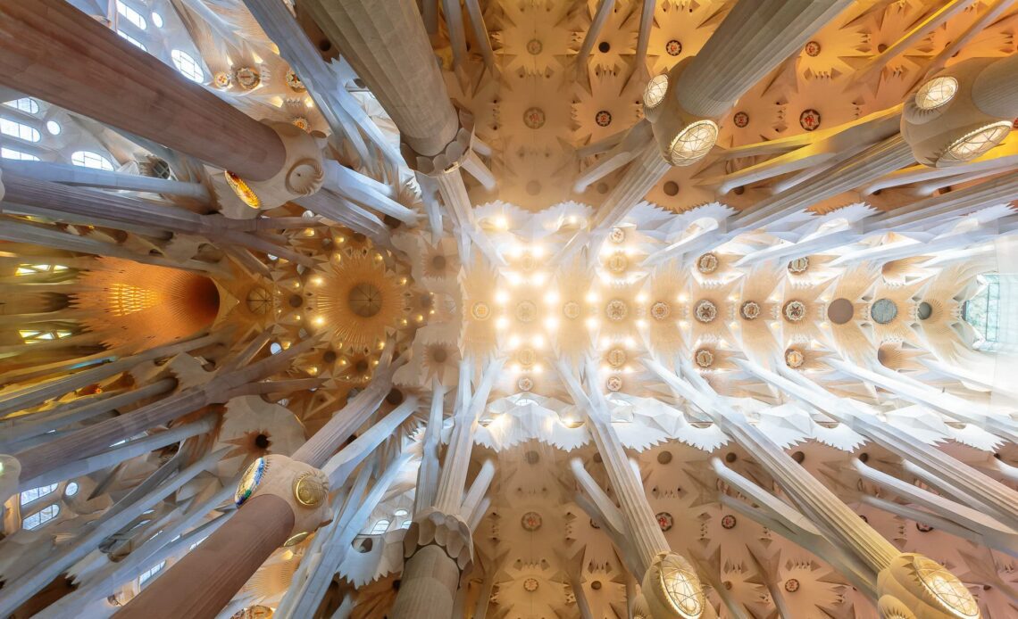 Sagrada Familia_by_Laurence Norah-3