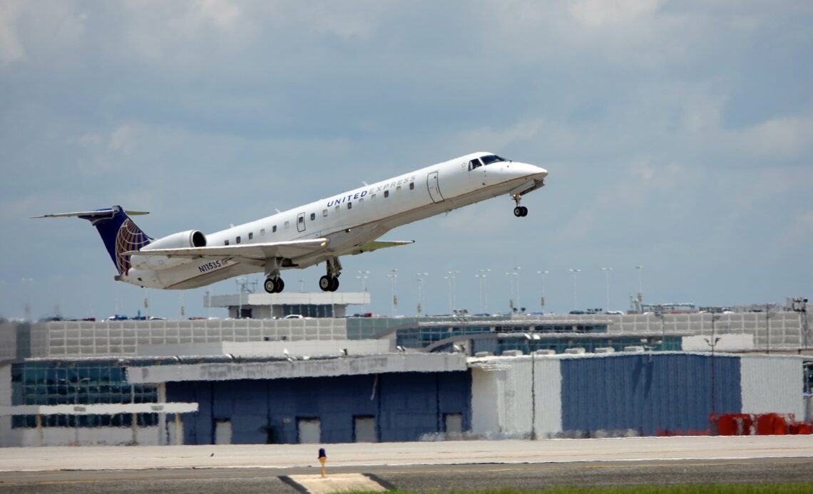 United Express carrier CommutAir gives its pilots a big pay increase