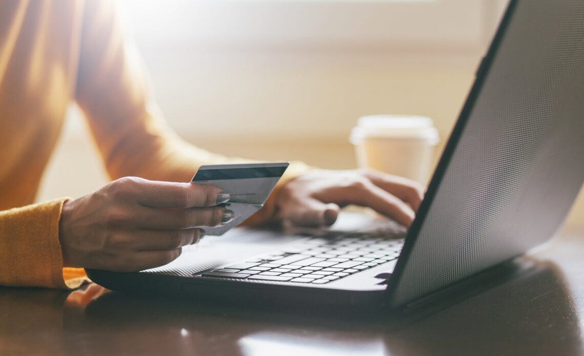 Using online shopping portals to maximize your online purchases