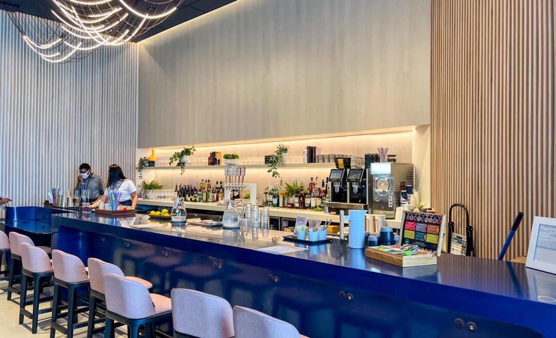 Which airport lounge should you use at Dallas airport?