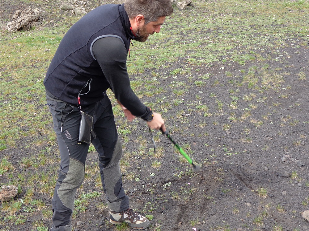 Fabrizio from Etna Moving teaching us about Mount Etna