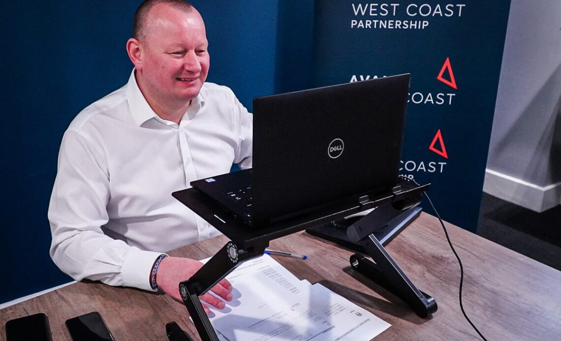 Avanti West Coast boss quits amid mounting chaos