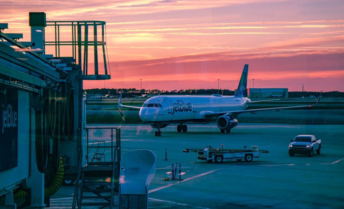 Orlando Airport to close on Wednesday due to Hurricane Ian