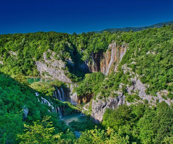 Plitvice Lakes National Park in Autumn: The best places to photograph