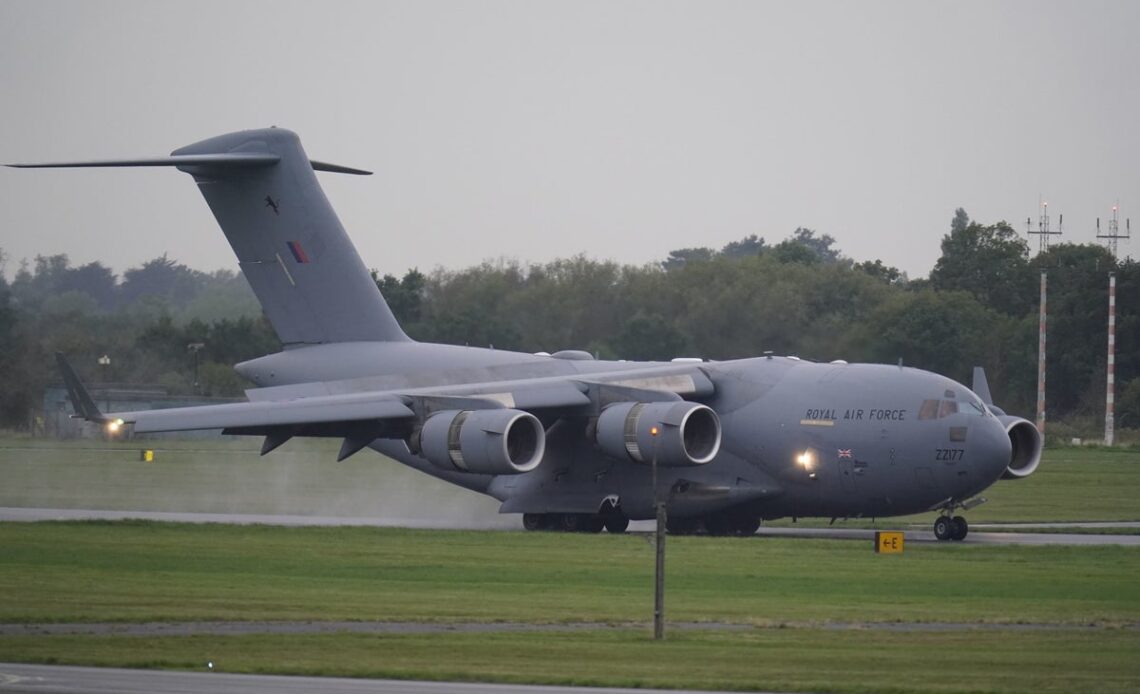 Queen’s final flight to London is most watched in tracking website’s history