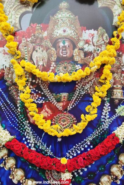 Decorated idol of Chamundeshwari Devi