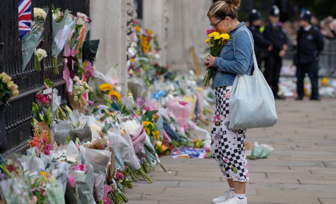 Trains will run through the night as London braces for 750,000 mourners