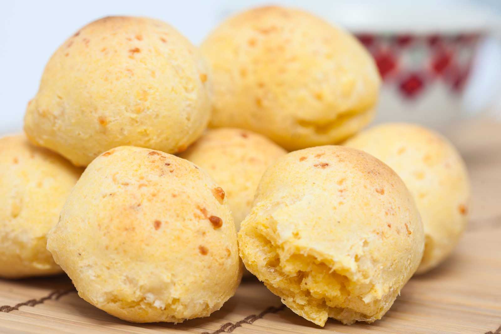 best colombian food Pandebono