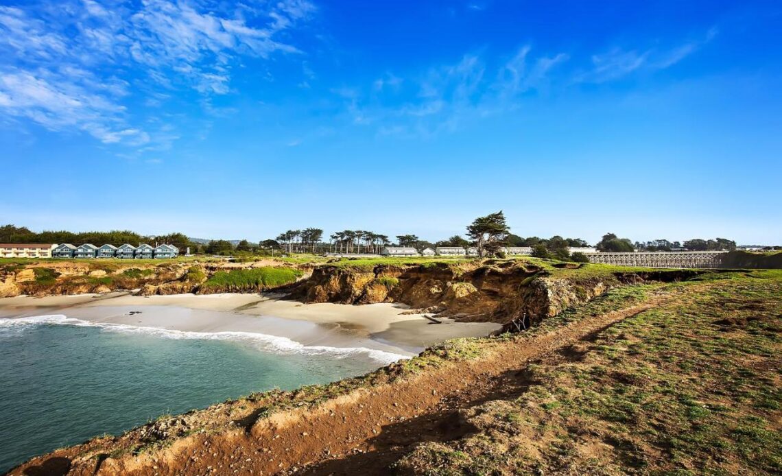 Surf and Sand Lodge