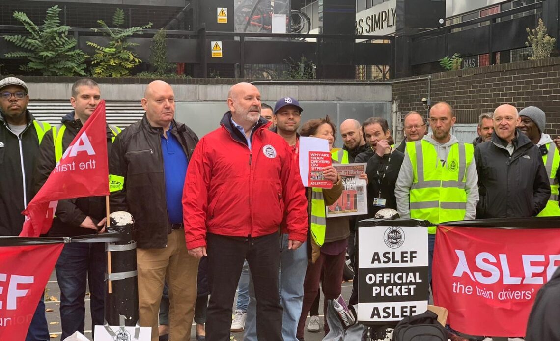 Union boss urges government to ‘take shackles off privateers’ as 9,000 train workers stage strike