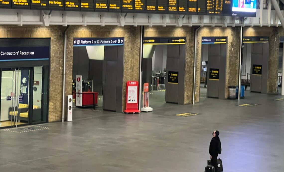 ‘Government plans to close all rail ticket offices’, claims RMT boss