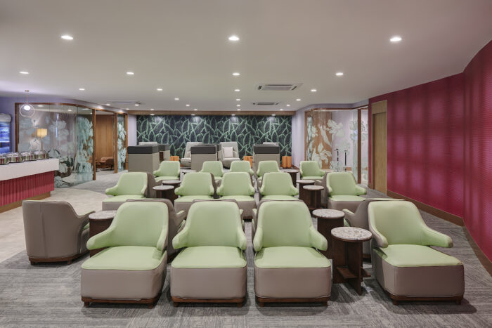 Comfort and quiet while you wait for your flights at Plaza Premium Lounge. 