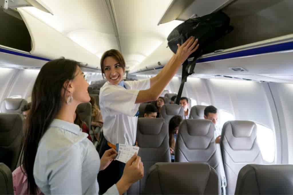 An Ultimate Guide to Airplane Etiquette