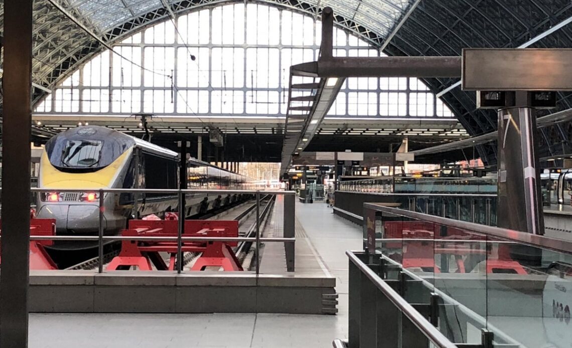 Eurostar and Southeastern trains cancelled after breakdowns on line