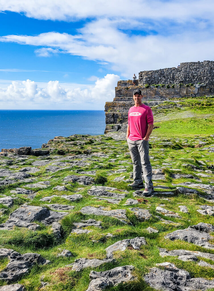 stunning green scenery of aran islands