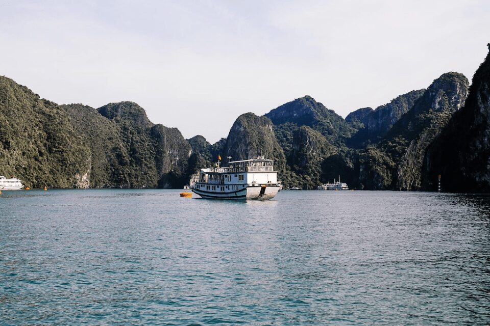 Planning to Go on a Ha Long Bay Cruise? Here's How to Prepare