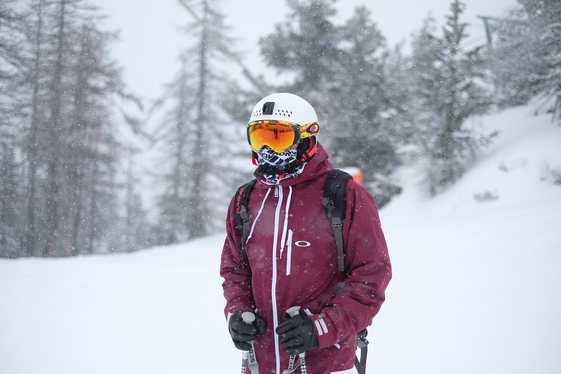 Person with Oakley ski goggles in Tignes, France (photo: Steve Johnston)