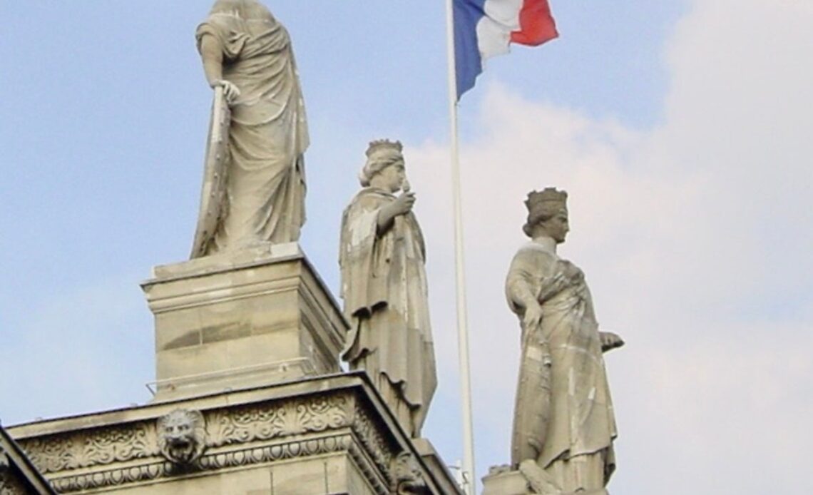 Train cancelled by strike? Have twice your money back (but only in France)