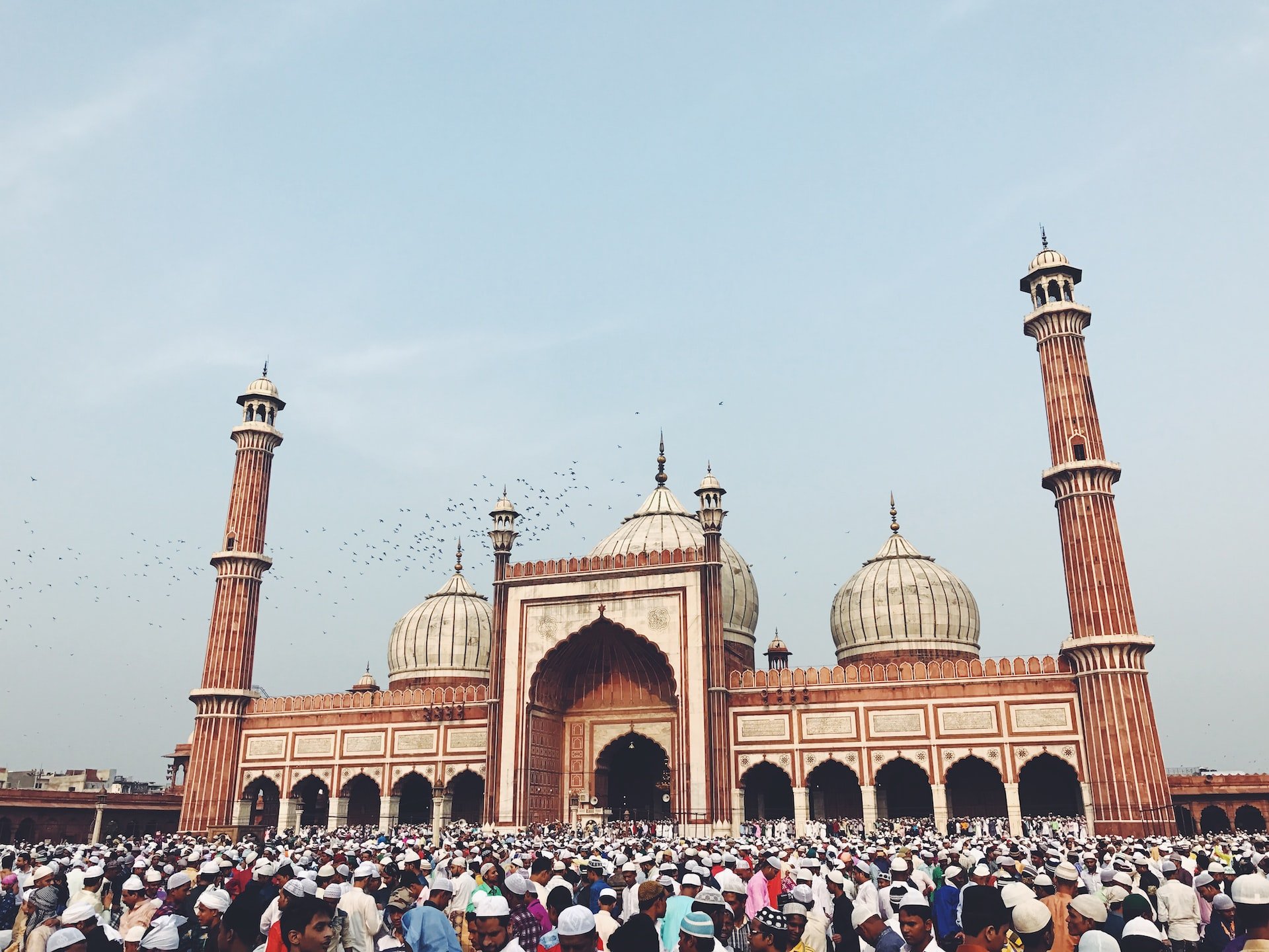 People gather at Jama Masjid, one of the most important historical places in Delhi (photo: Naveed Ahmed)