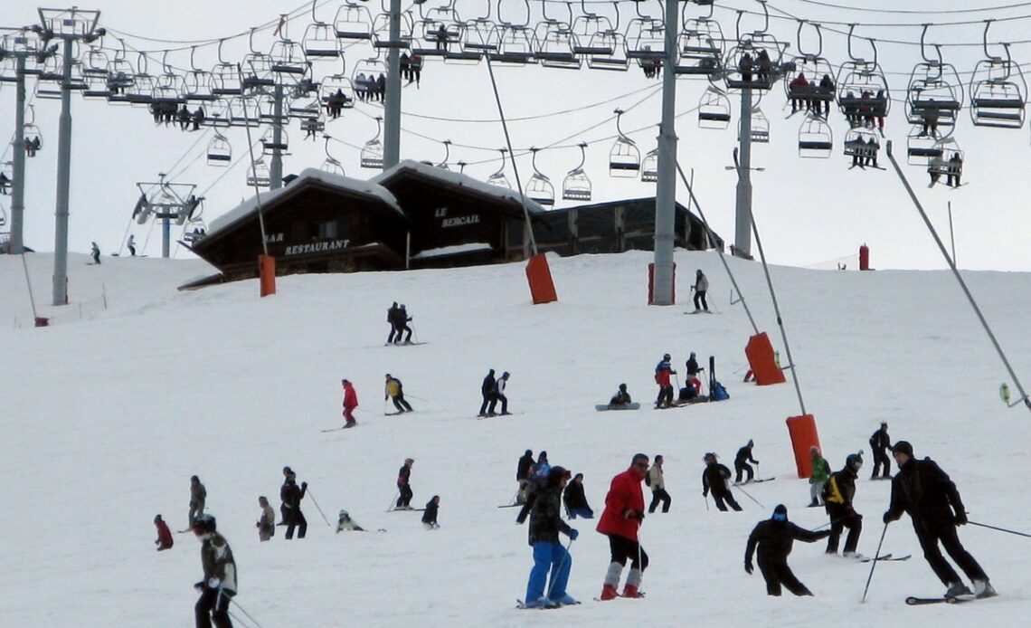 As French ski resort workers threaten strikes, how could they affect half-term holidays?