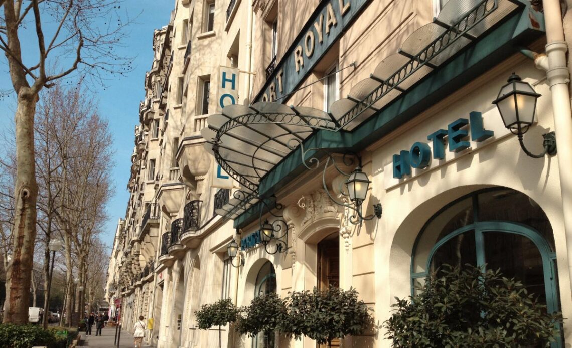 Cheap hotels in Paris: From Disneyland Paris to near the Eiffel Tower