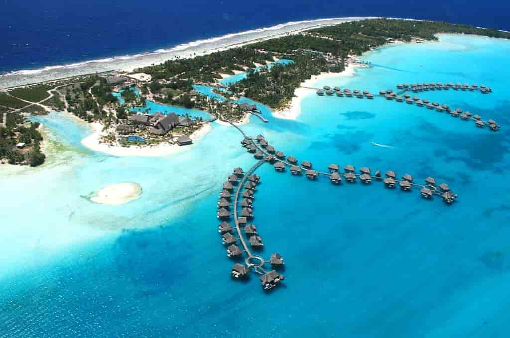 15 Best Luxury Honeymoon Destinations in the World