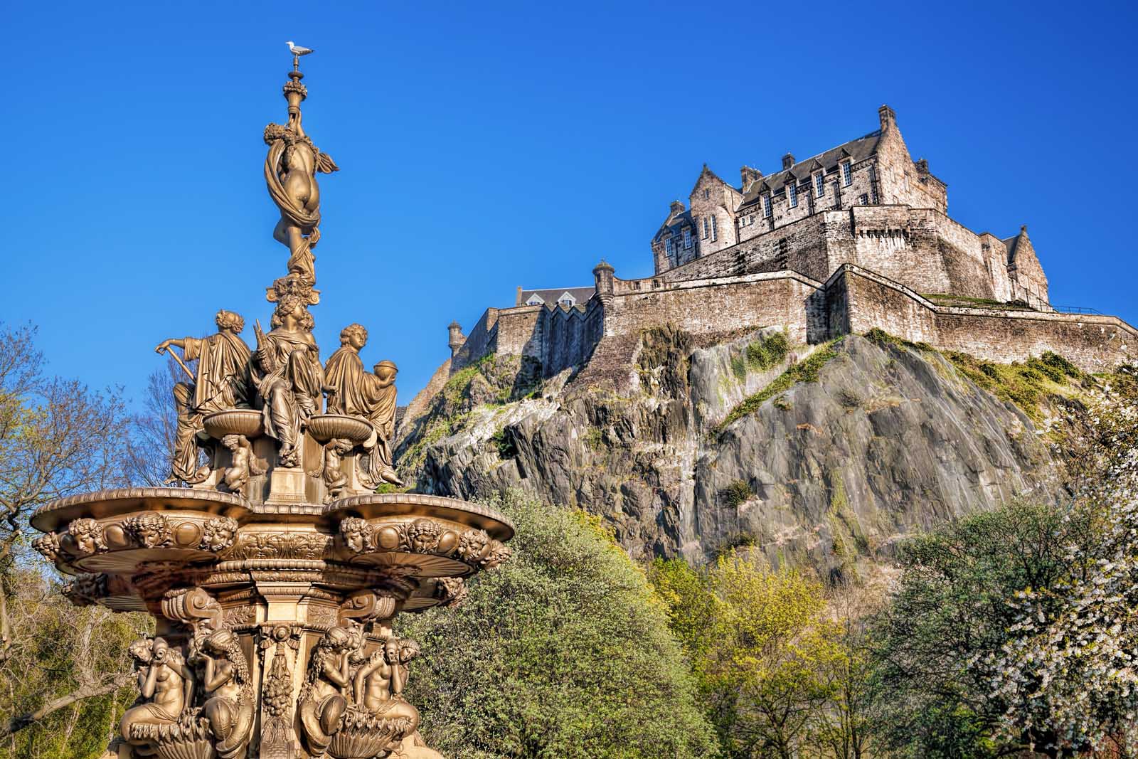 Castles in Scotland Edinburgh Castle Fountain