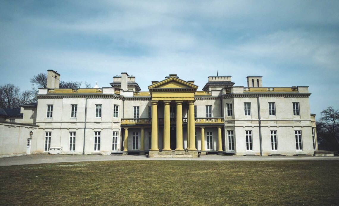 things to do in hamilton dundurn castle