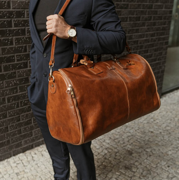 Grand Leather Garment Bag from Von Baer