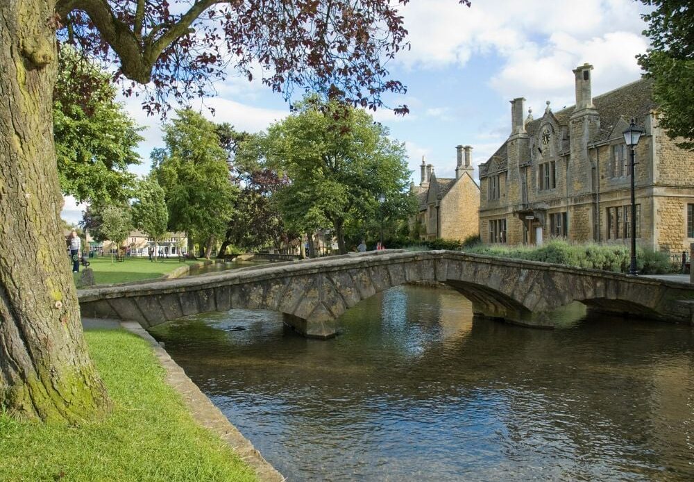 The River Windrush in the center of Bourton-on-the-water