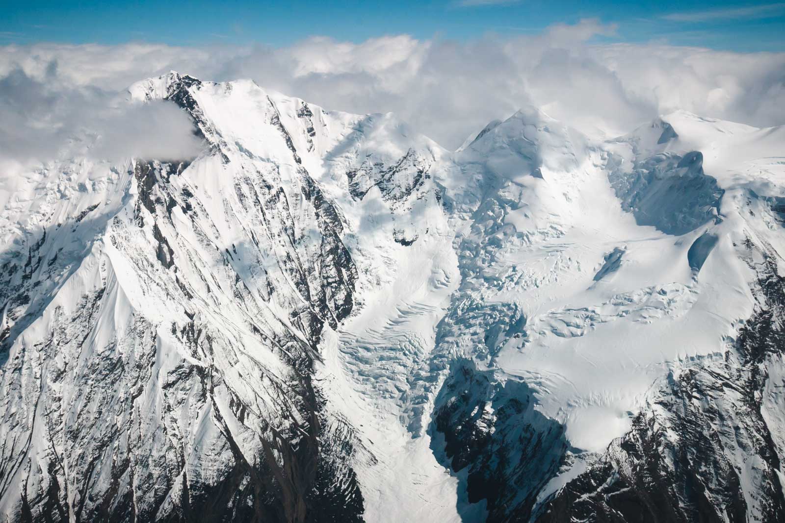 Best Things to do in Alaska Flight over Denali