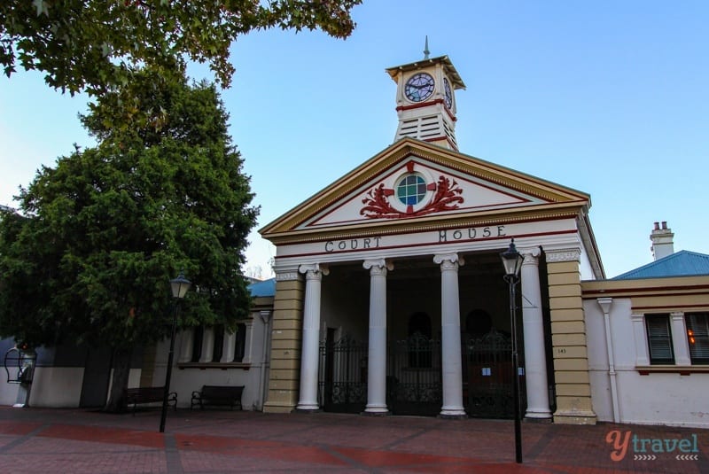 exterior of Armidale Court House framed by trees