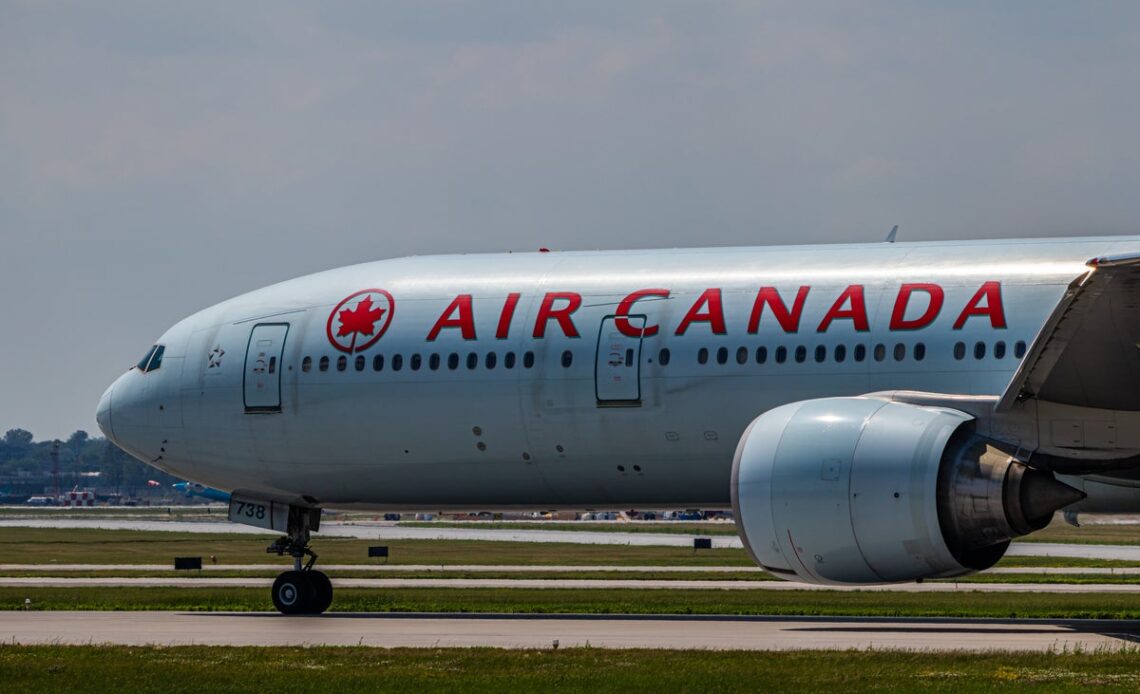 Air Canada passenger angry that flight attendant didn’t speak French