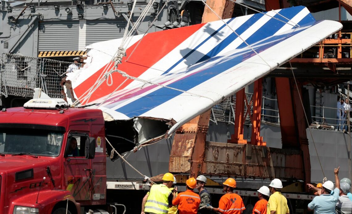 Air France and Airbus cleared of involuntary manslaughter over 2009 crash that killed 228