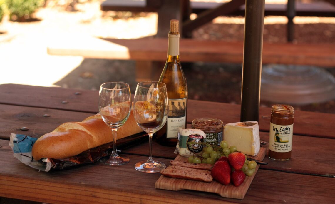 Wine tasting in the Russian River Valley (photo: Sean Freese)