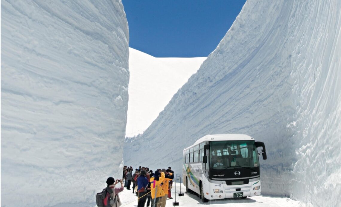 Japan to open 20-meter-deep snow corridor in the mountains