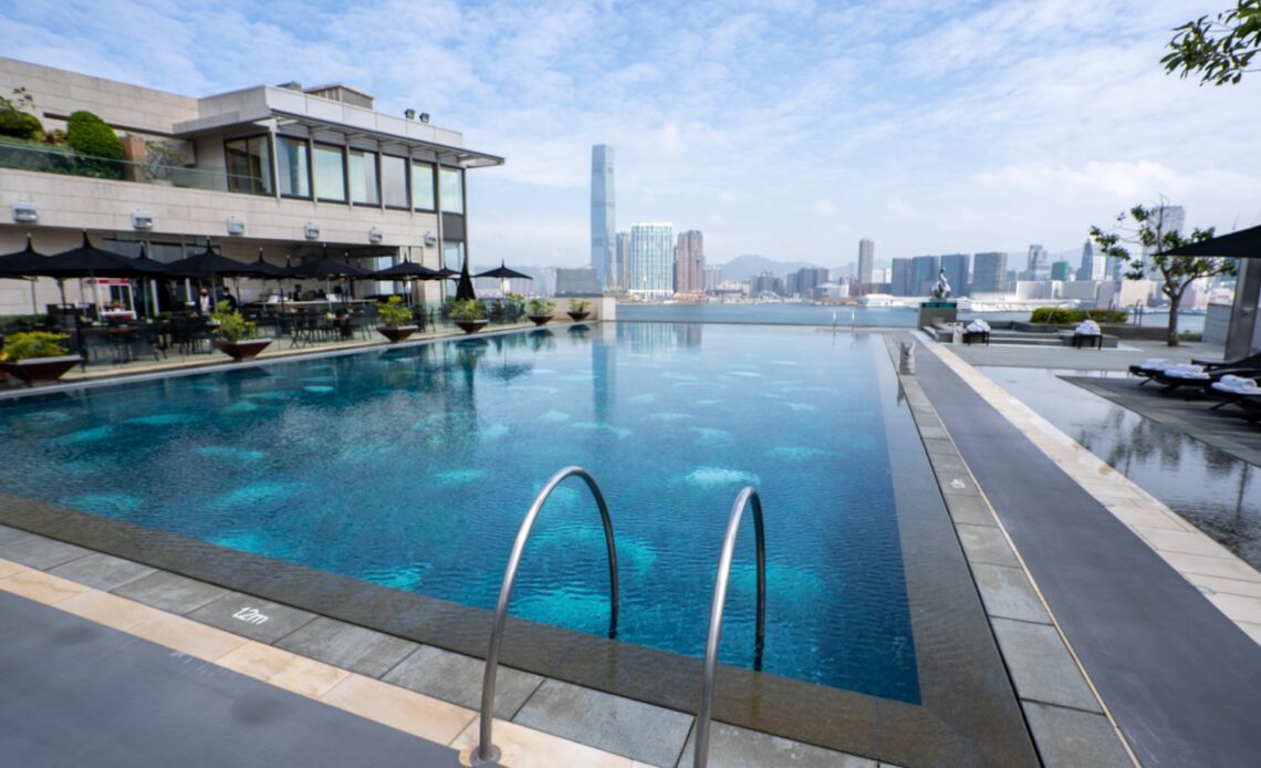 Review: Four Seasons Hong Kong